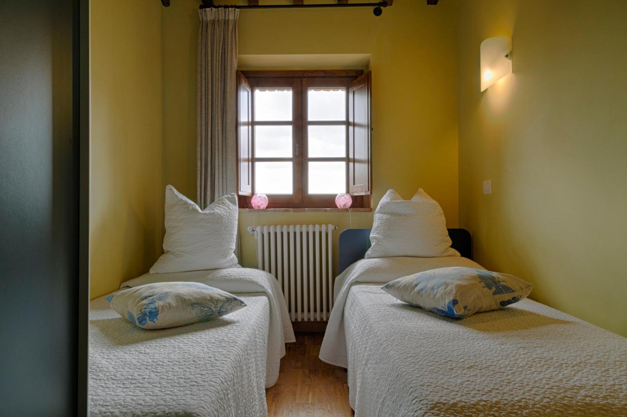 Borghetto Poggio Bianco Villa Radicondoli Bagian luar foto